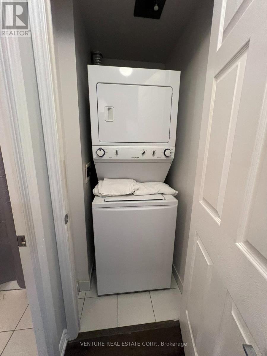 718 - 15 James Finlay Way, Toronto, Ontario  M3M 0B3 - Photo 17 - W13832754
