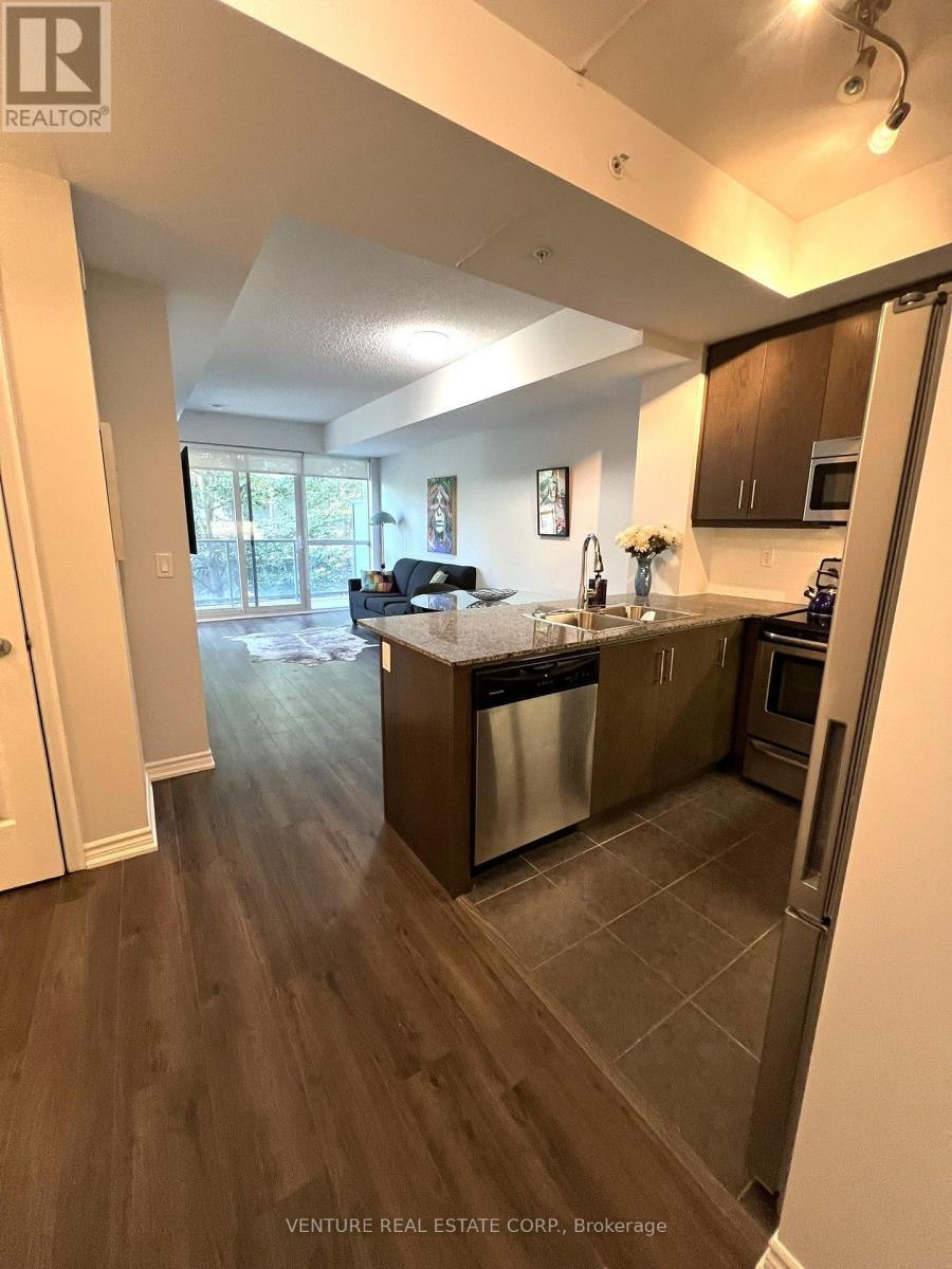 718 - 15 James Finlay Way, Toronto, Ontario  M3M 0B3 - Photo 3 - W13832754