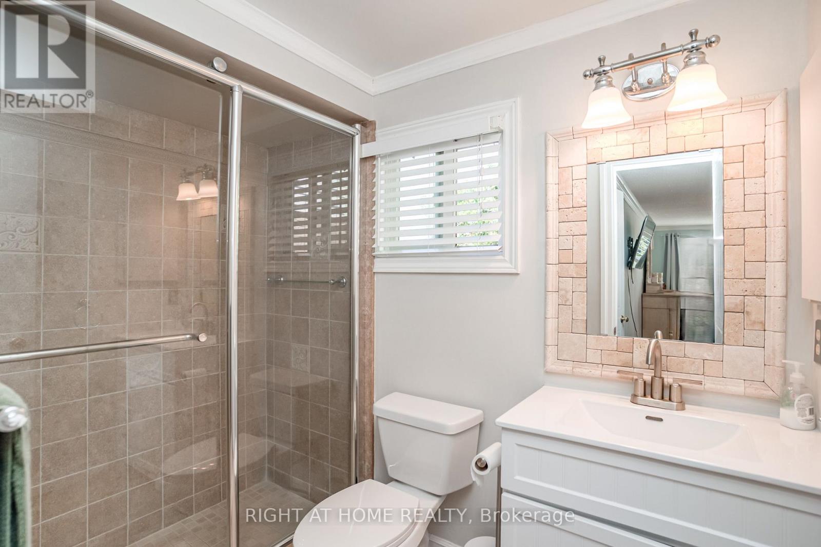 9 - 2272 Mowat Avenue, Oakville, Ontario  L6H 5L8 - Photo 18 - W13824740