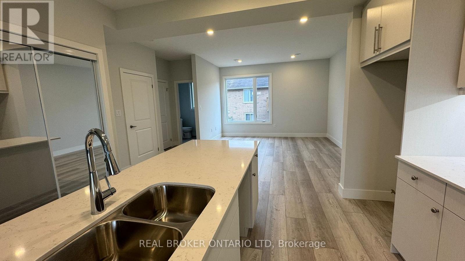 44 - 925 Deveron Crescent, London South, Ontario  N5Z 5A4 - Photo 5 - X13832780