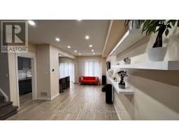 231 DENISE CIRCLE, Newmarket, Ontario