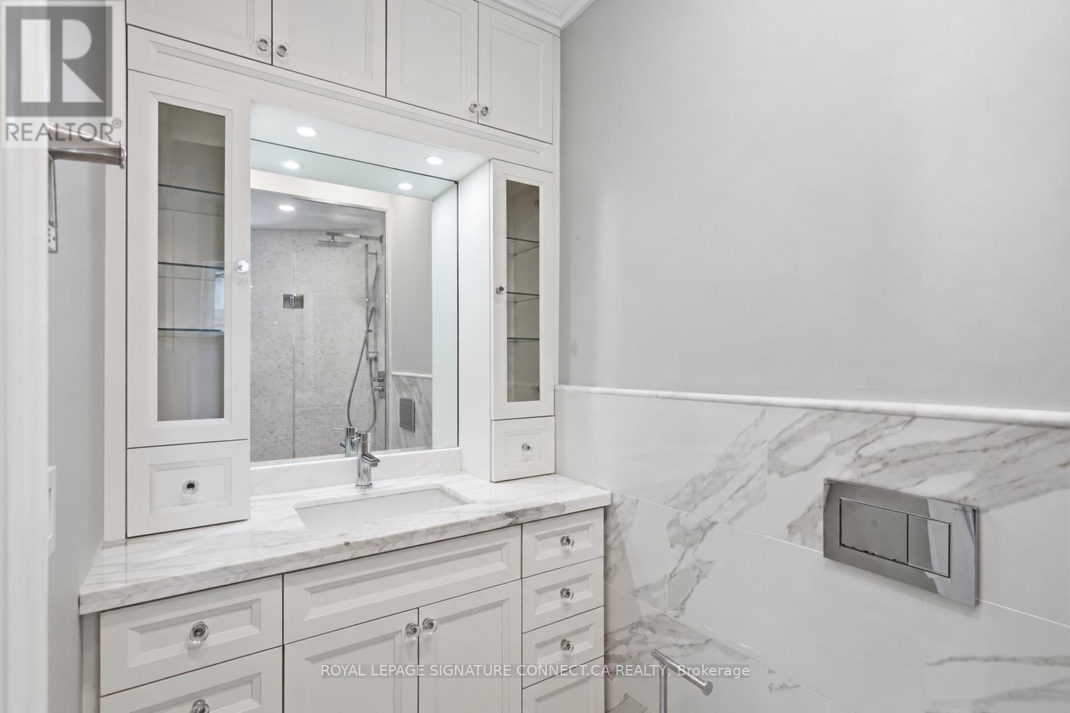 39 Glengowan Road, Toronto, Ontario  M4N 1G1 - Photo 16 - C13832786