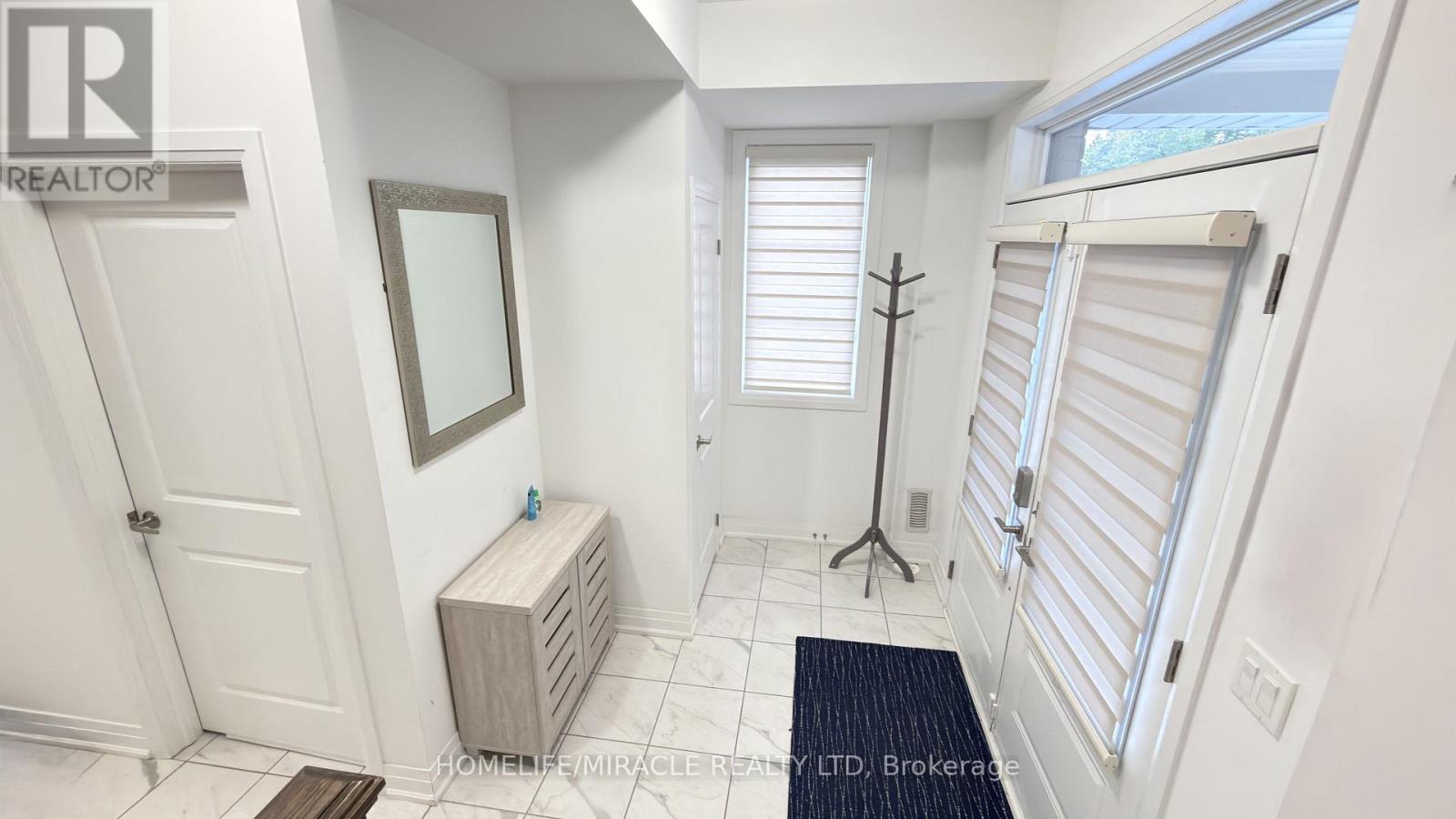 21 Nautical Way, Whitby, Ontario  L1N 0N2 - Photo 5 - E13832782
