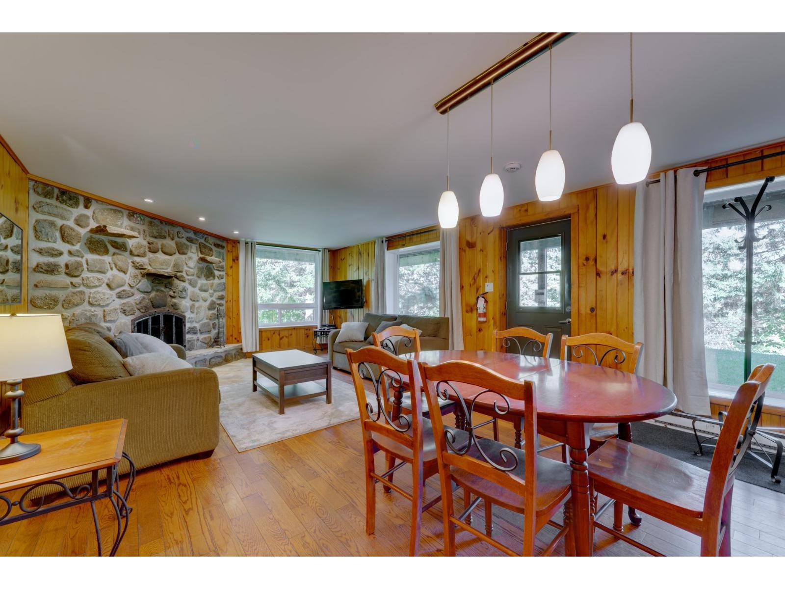 387-391 Rue Maple Sutton Quebec Canada J0E2K0 5