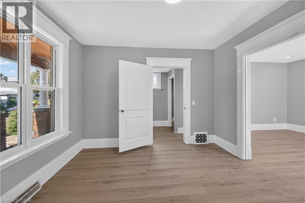 117 William Street, Brantford, Ontario  N3T 3K9 - Photo 8 - 40866386