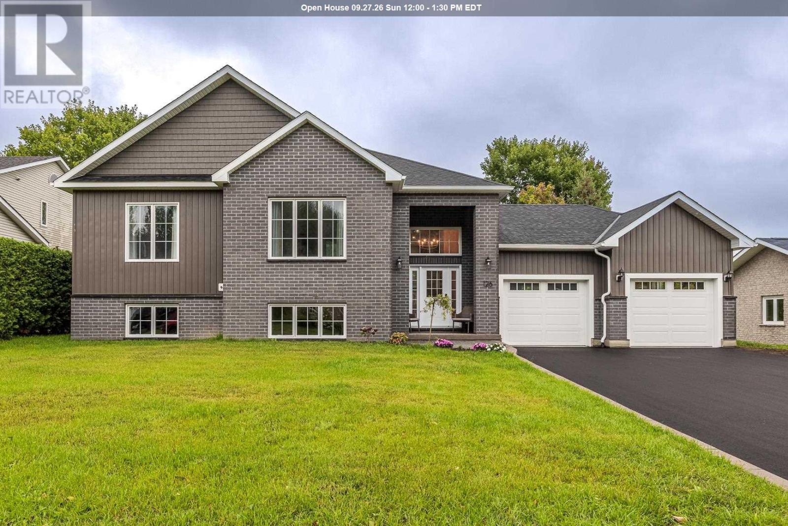 126 Queensgate BLVD, Sault Ste. Marie, Ontario