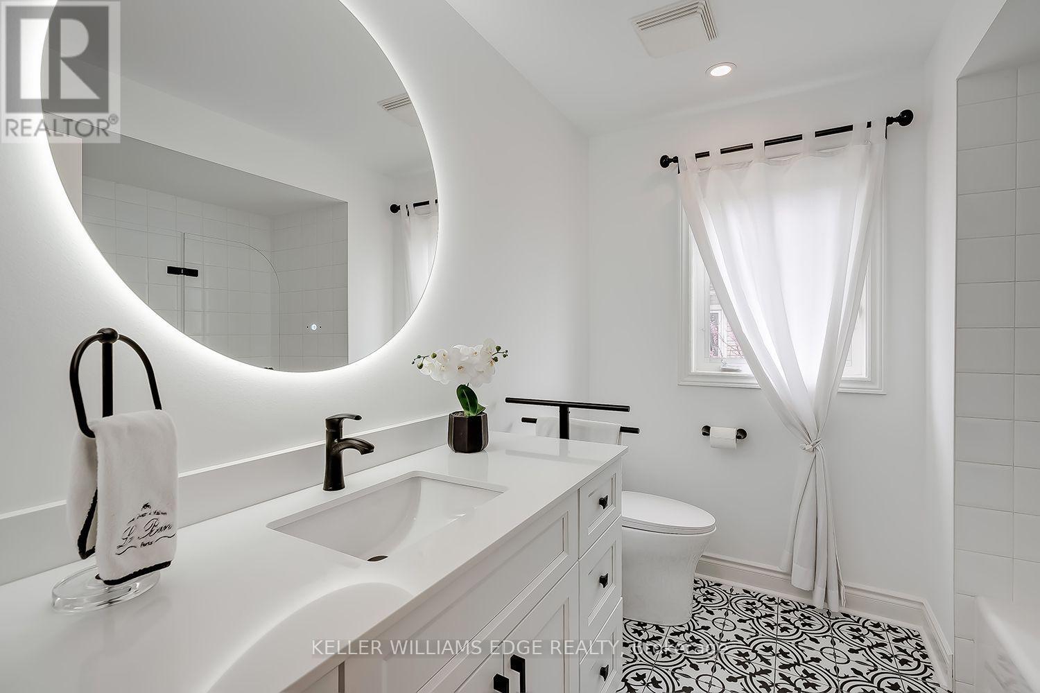 4285 Couples Crescent, Burlington, Ontario  L7M 4Y8 - Photo 23 - W13831018
