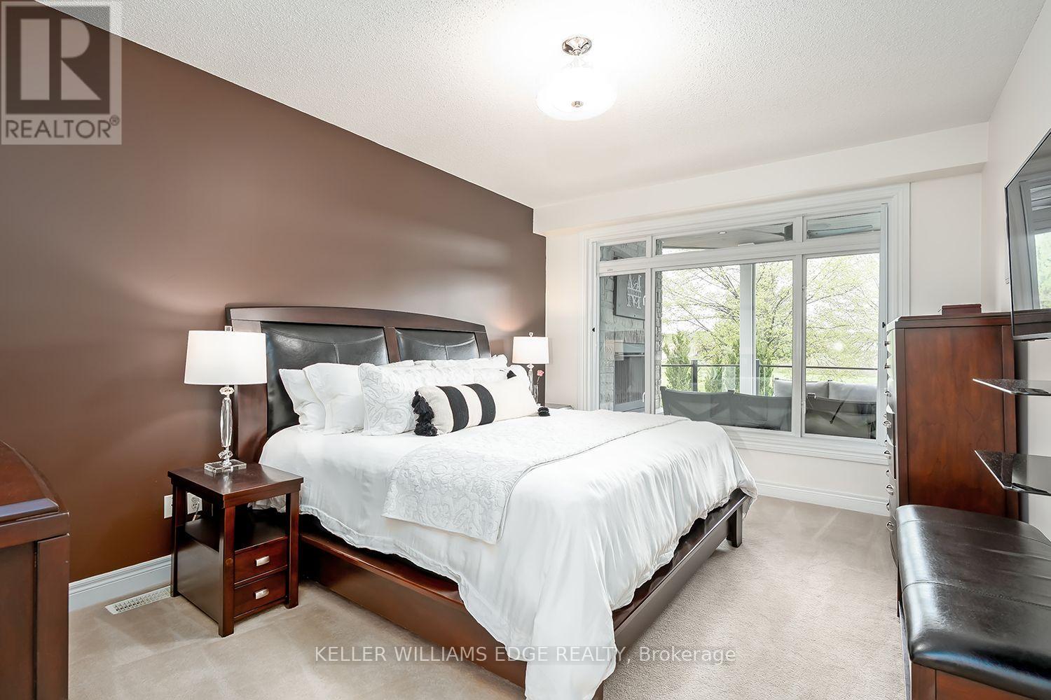 4285 Couples Crescent, Burlington, Ontario  L7M 4Y8 - Photo 4 - W13831018