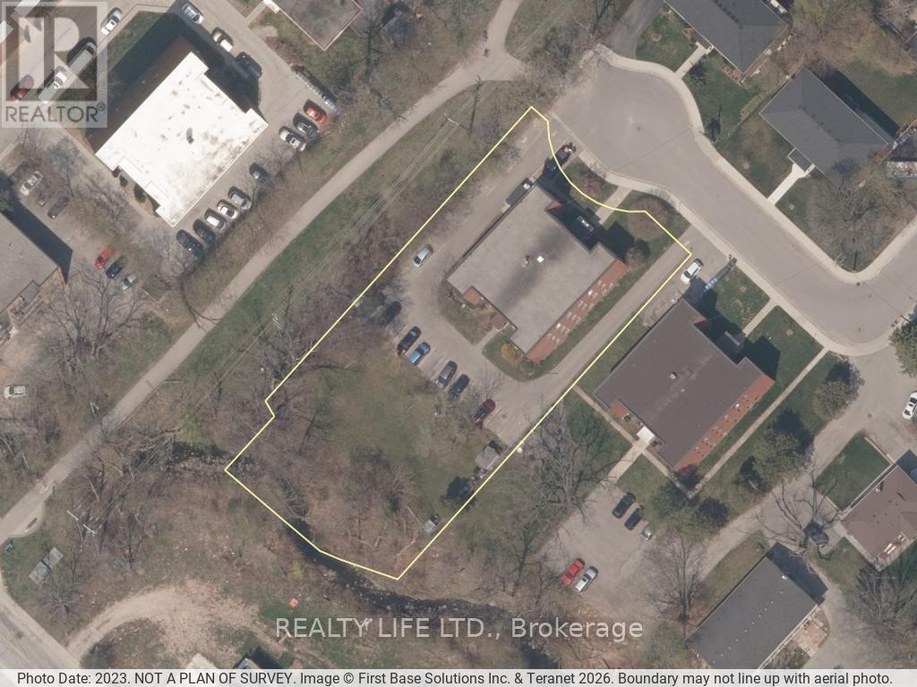 2124 Harris Crescent, Burlington, Ontario  L7R 1G4 - Photo 16 - W13832768