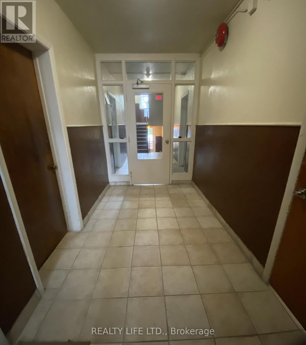 2124 Harris Crescent, Burlington, Ontario  L7R 1G4 - Photo 14 - W13832768