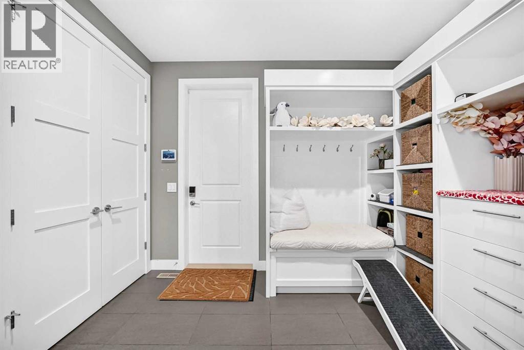 62 Wexford Crescent SW, Calgary, Alberta  T3H 0H1 - Photo 16 - A2347537