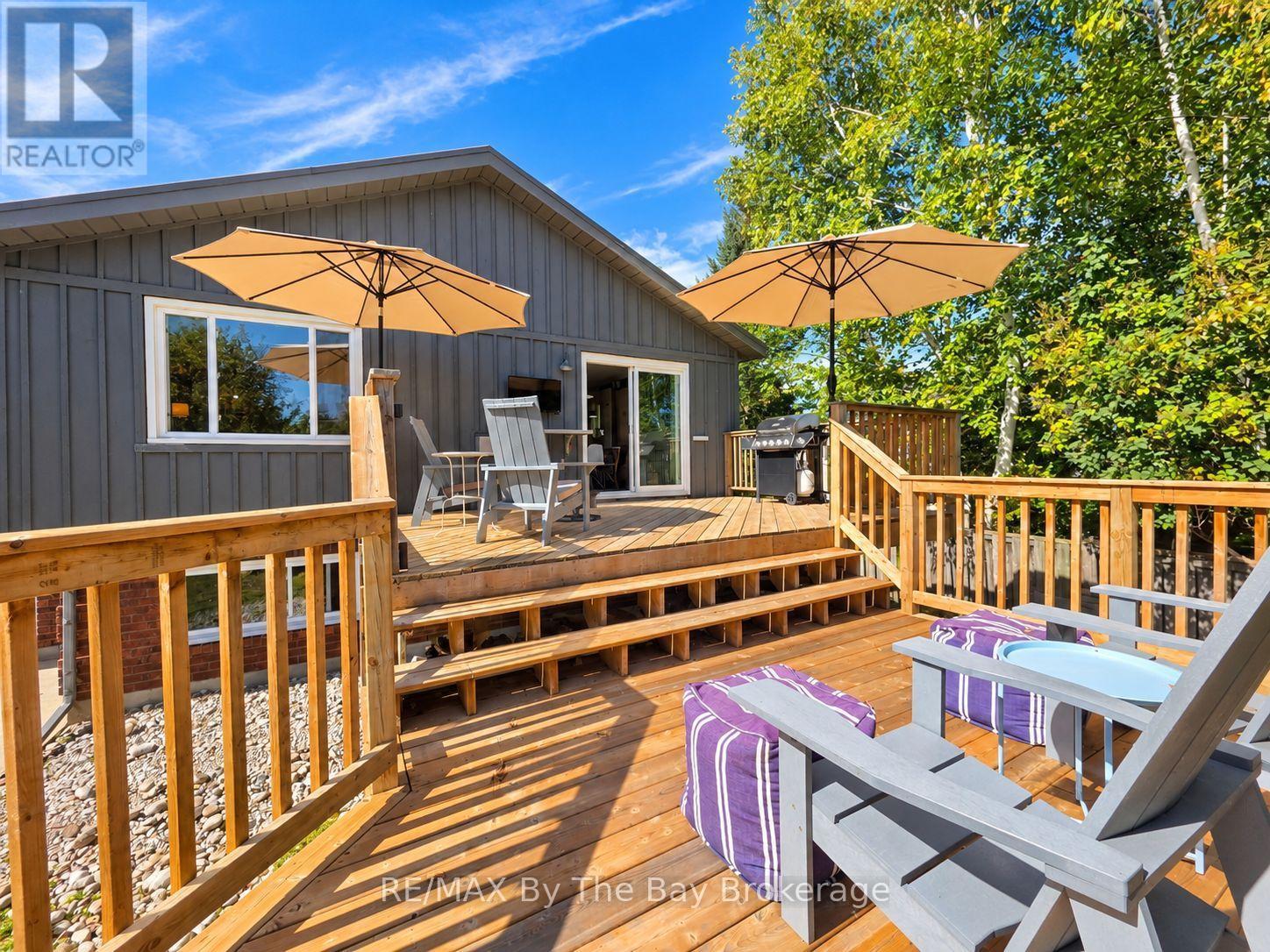 2 Red Oak Drive, Wasaga Beach, Ontario  L9Z 1J5 - Photo 22 - S13819576