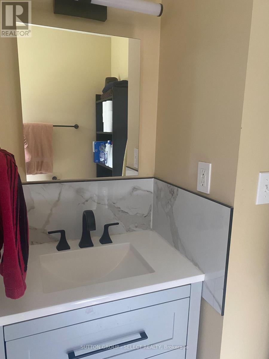 9 Prince Albert Street, Middlesex Centre, Ontario N0L 1E0 - Photo 12 - X13213322