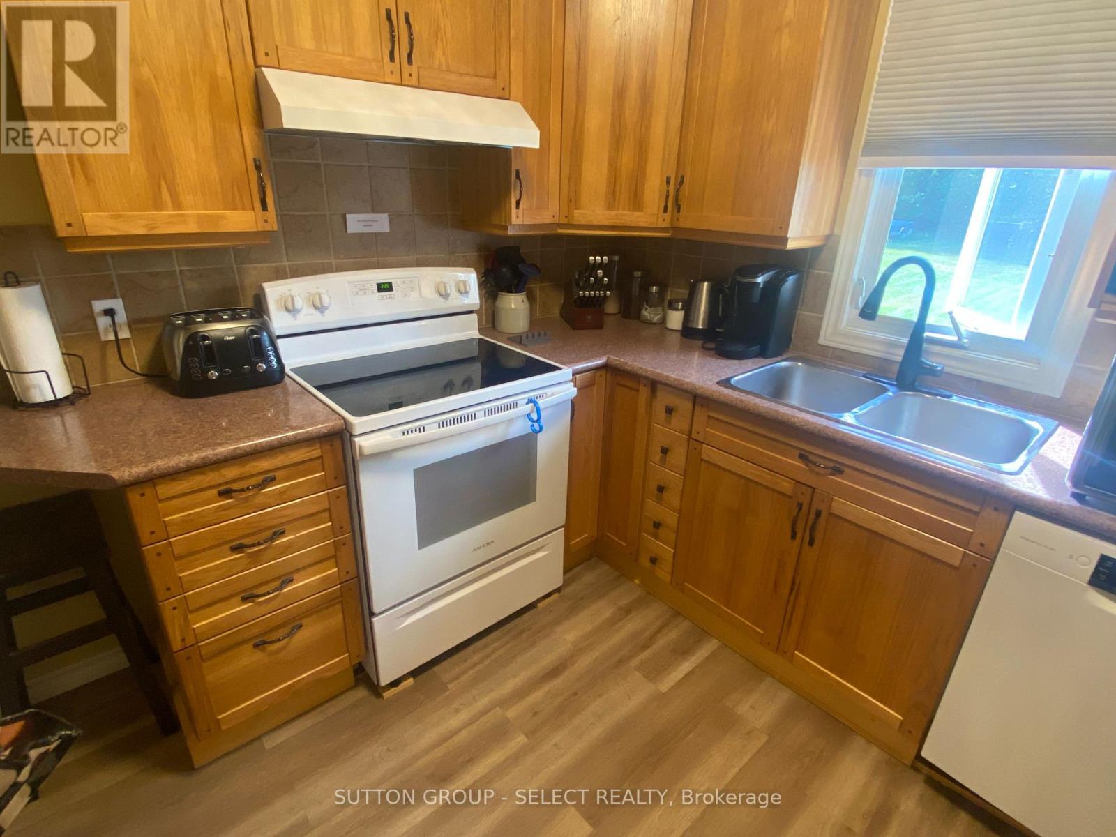 9 Prince Albert Street, Middlesex Centre, Ontario N0L 1E0 - Photo 10 - X13213322