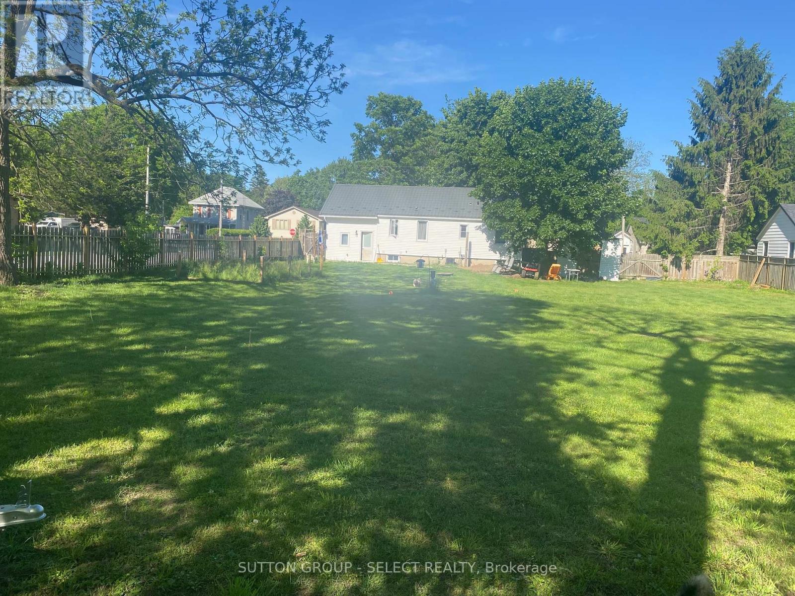 9 Prince Albert Street, Middlesex Centre, Ontario N0L 1E0 - Photo 23 - X13213322
