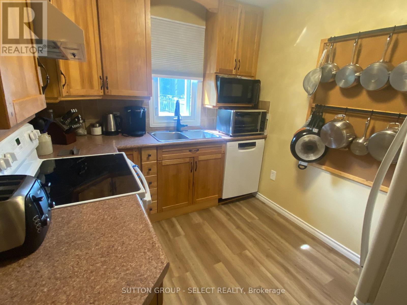 9 Prince Albert Street, Middlesex Centre, Ontario N0L 1E0 - Photo 9 - X13213322