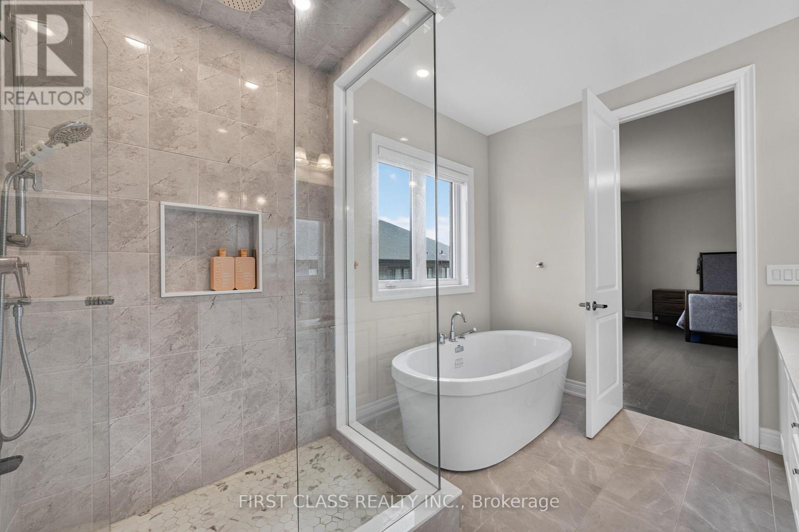 19 William Logan Drive, Richmond Hill, Ontario  L4E 1K6 - Photo 35 - N13832804