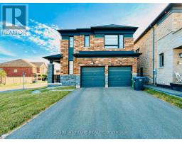 30 BOOTHILL DRIVE, Brampton, Ontario