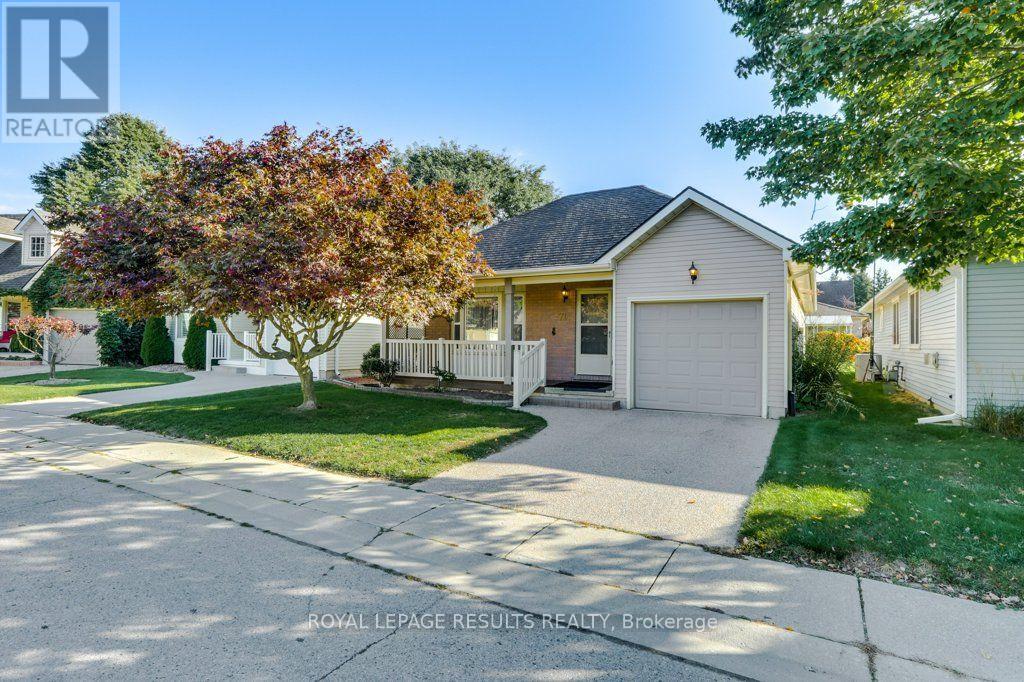 71 Edwin Crescent, Tillsonburg, Ontario  N4G 5H2 - Photo 2 - X13832828