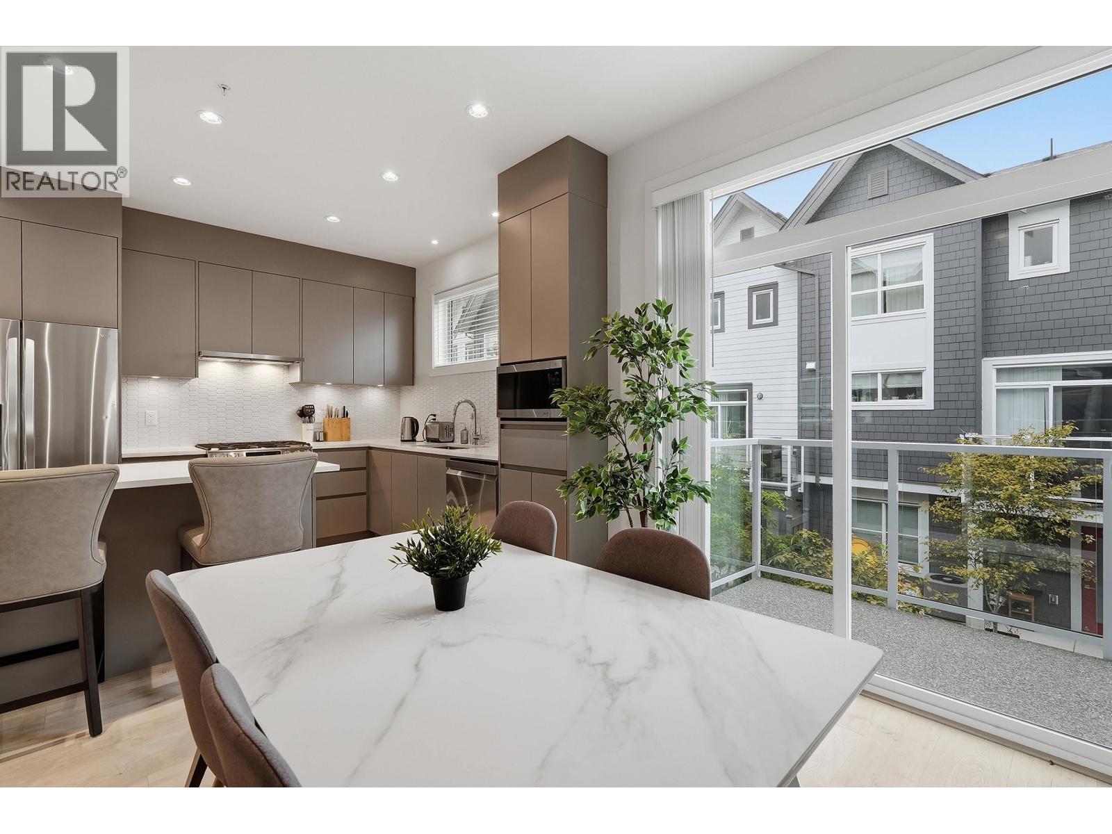 23 23785 Dewdney Trunk Road, Maple Ridge, British Columbia  V4R 0H8 - Photo 2 - R3167177