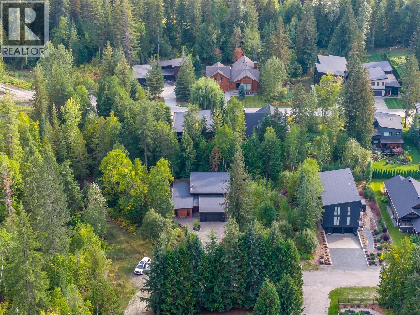 2077 Uplands Road, Revelstoke, British Columbia  V0E 2S1 - Photo 42 - 10401600