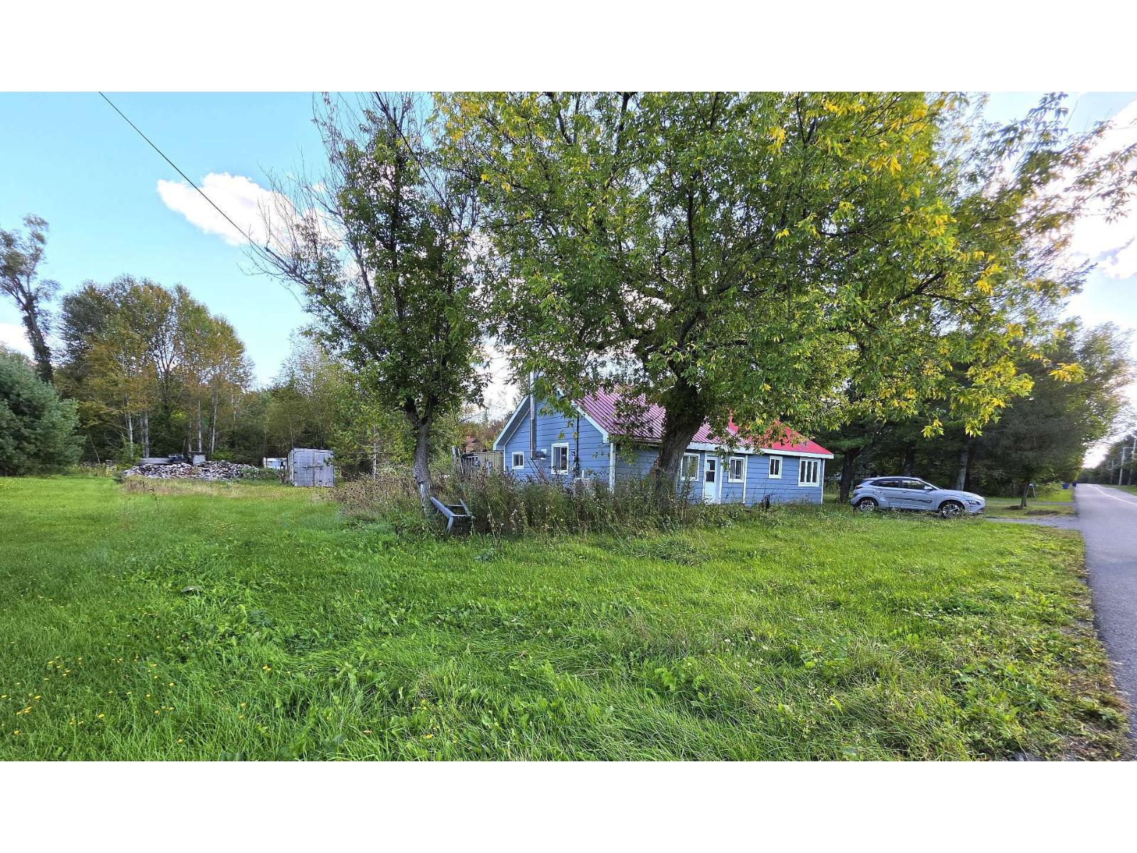 42 Rg St-Jean-Baptiste Saint-Chrysostome Quebec Canada J0S1R0 2