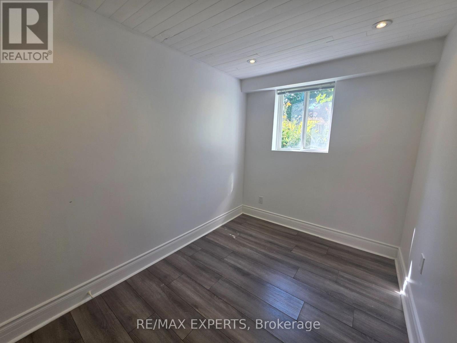 Lower - 39 Twenty Fifth Street, Toronto, Ontario  M8V 3P8 - Photo 13 - W13832862