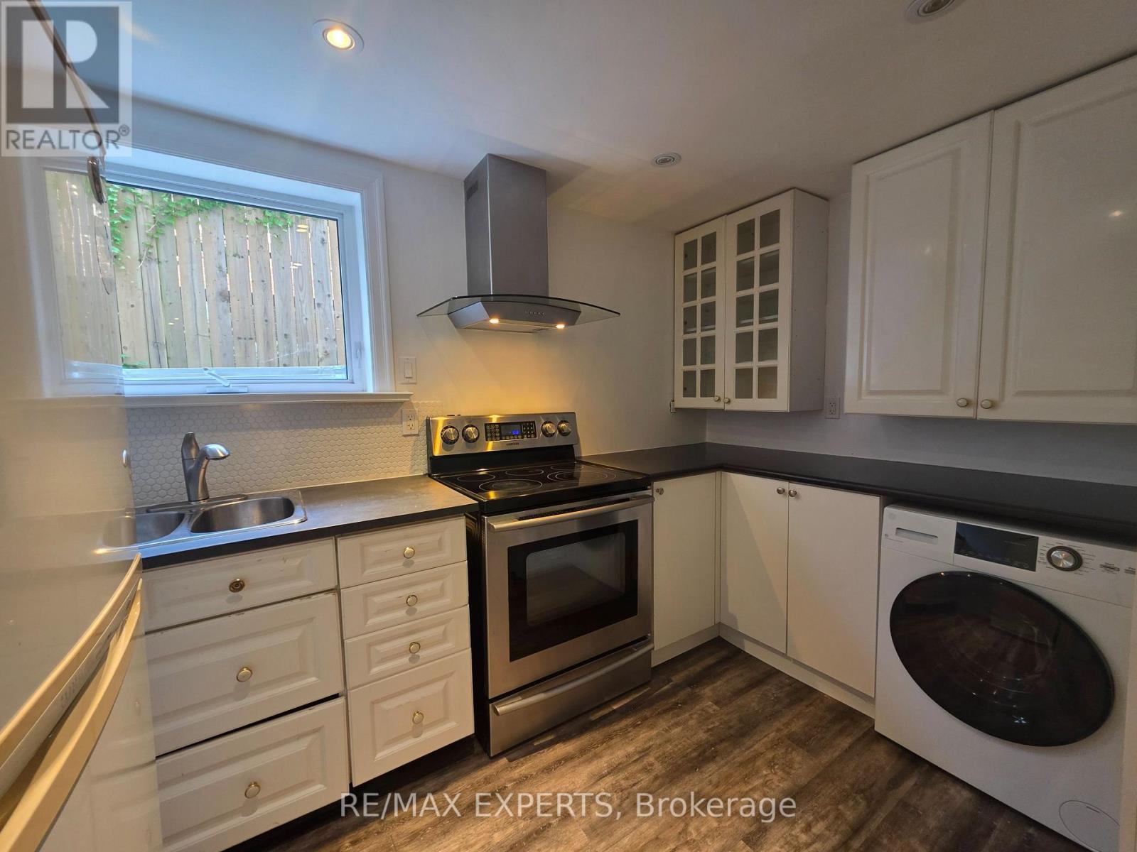 Lower - 39 Twenty Fifth Street, Toronto, Ontario  M8V 3P8 - Photo 6 - W13832862