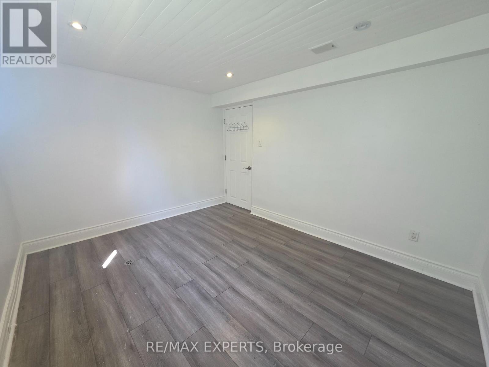 Lower - 39 Twenty Fifth Street, Toronto, Ontario  M8V 3P8 - Photo 12 - W13832862