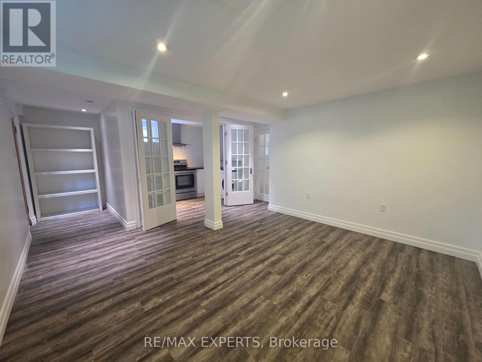 Lower - 39 Twenty Fifth Street, Toronto, Ontario  M8V 3P8 - Photo 3 - W13832862