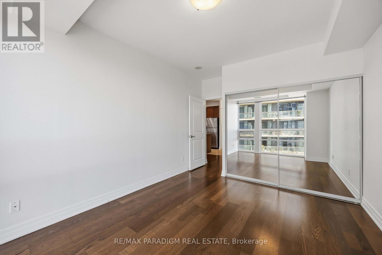 802 - 500 St Clair Avenue W, Toronto, Ontario  M6C 1A8 - Photo 18 - C13832876