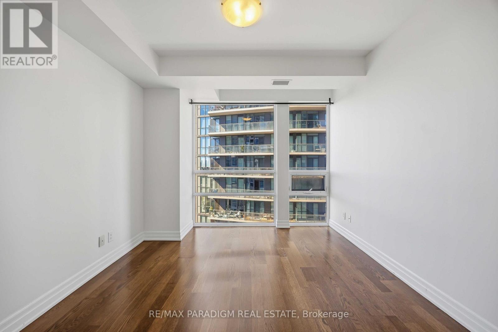 802 - 500 St Clair Avenue W, Toronto, Ontario  M6C 1A8 - Photo 19 - C13832876