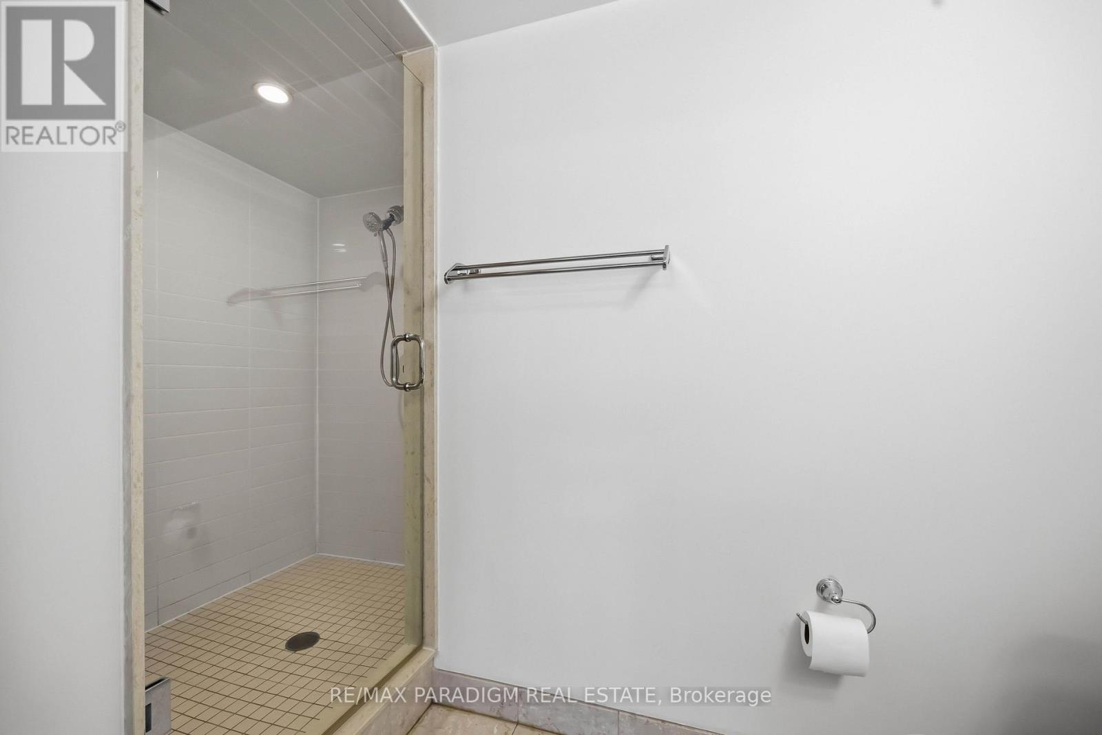 802 - 500 St Clair Avenue W, Toronto, Ontario  M6C 1A8 - Photo 26 - C13832876