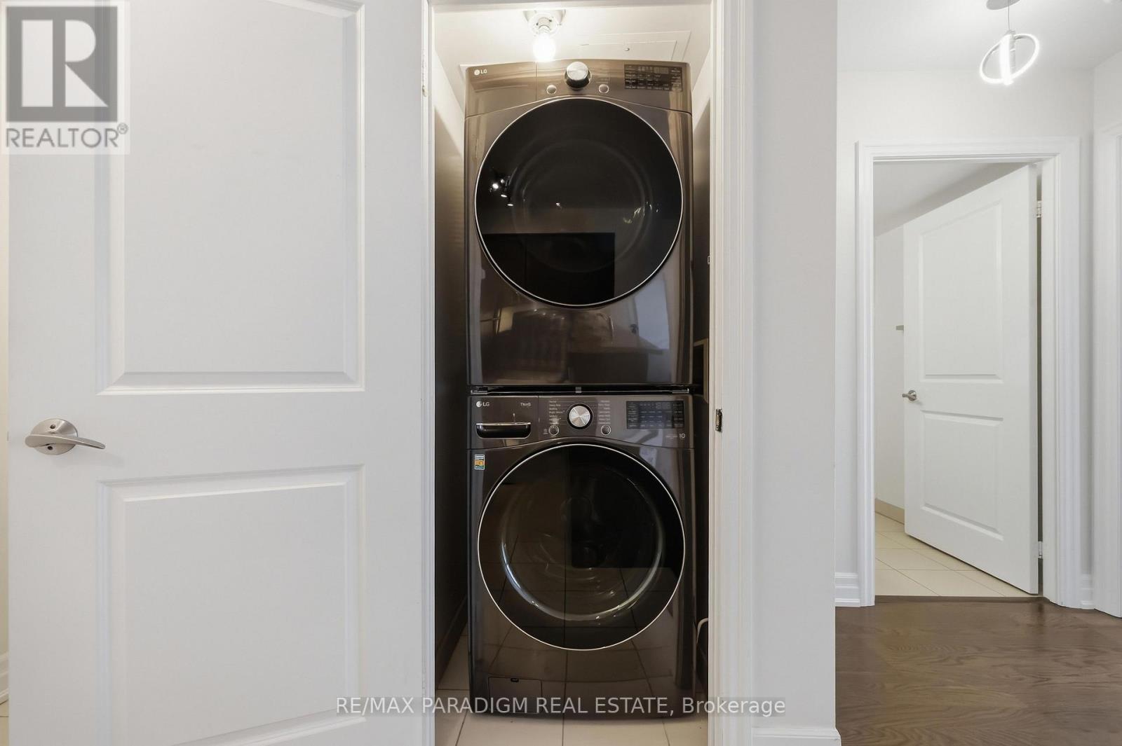 802 - 500 St Clair Avenue W, Toronto, Ontario  M6C 1A8 - Photo 27 - C13832876