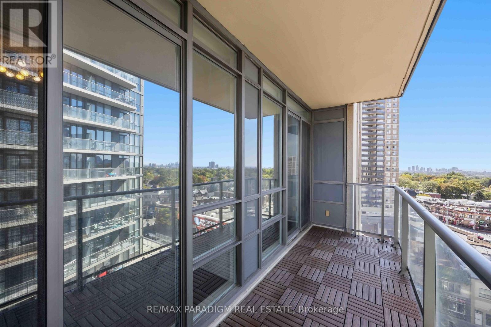 802 - 500 St Clair Avenue W, Toronto, Ontario  M6C 1A8 - Photo 30 - C13832876