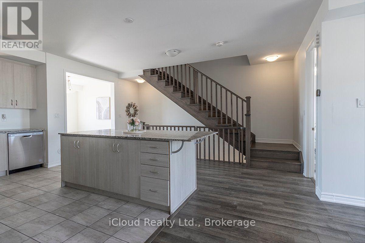 158 Keppel Circle, Brampton, Ontario  L7A 5K7 - Photo 19 - W13832880
