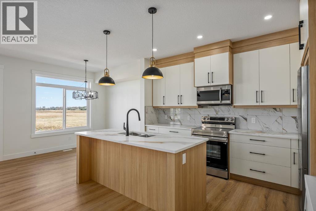 150 Lakewood Crescent