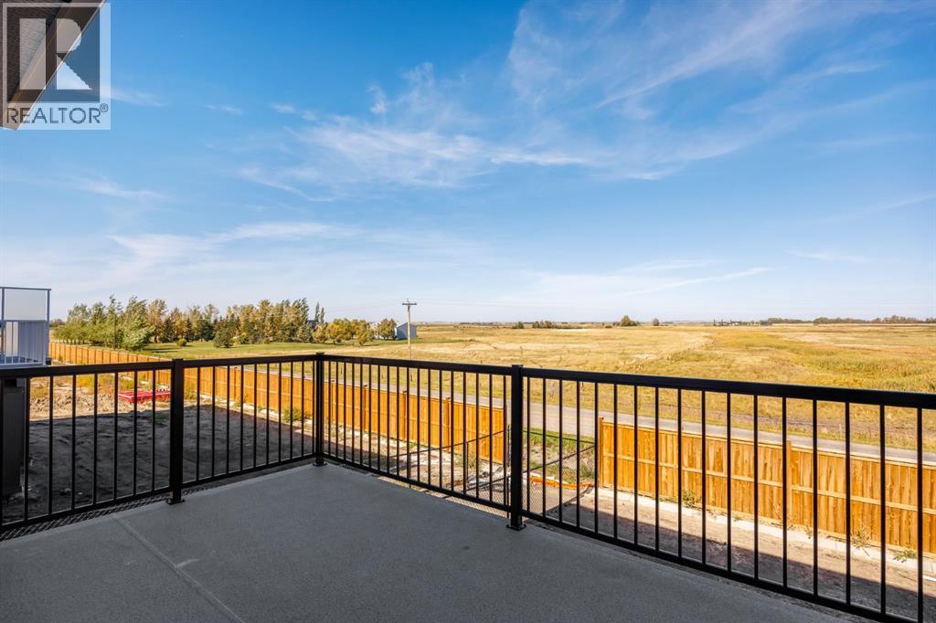 150 Lakewood Crescent
