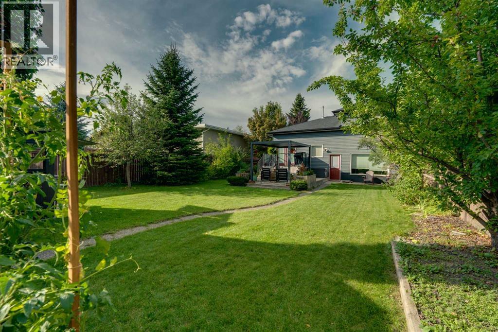 5820 Bowwater Crescent Nw, Calgary, Alberta  T3B 2E2 - Photo 38 - A2348092