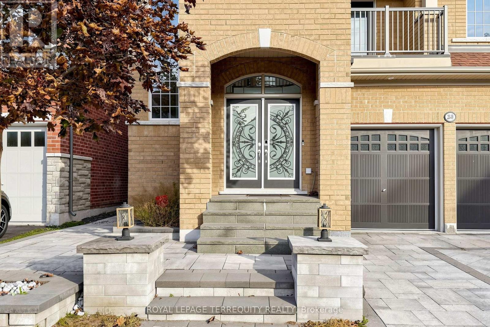 2549 Snow Knight Drive, Oshawa, Ontario  L1L 0K2 - Photo 2 - E13820554
