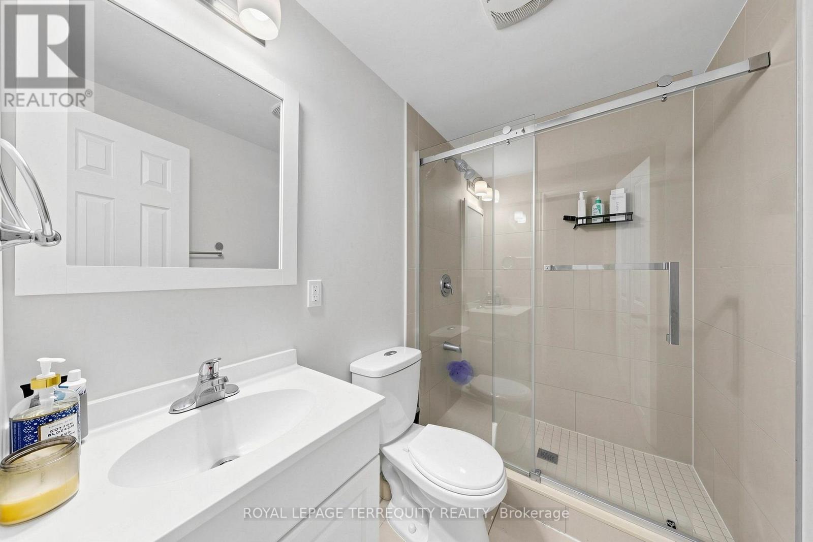 2549 Snow Knight Drive, Oshawa, Ontario  L1L 0K2 - Photo 33 - E13820554