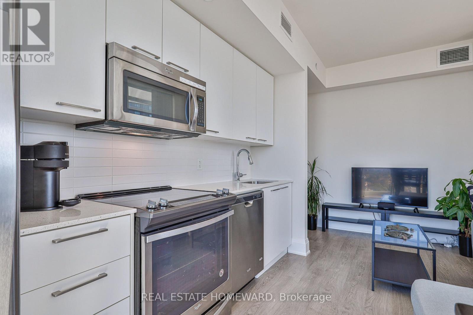 3102 - 30 Roehampton Avenue, Toronto, Ontario  M4P 1R2 - Photo 14 - C13832912