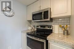 Lower - 81 Erie Street, Toronto, Ontario  M6L 2R1 - Photo 6 - W13832904