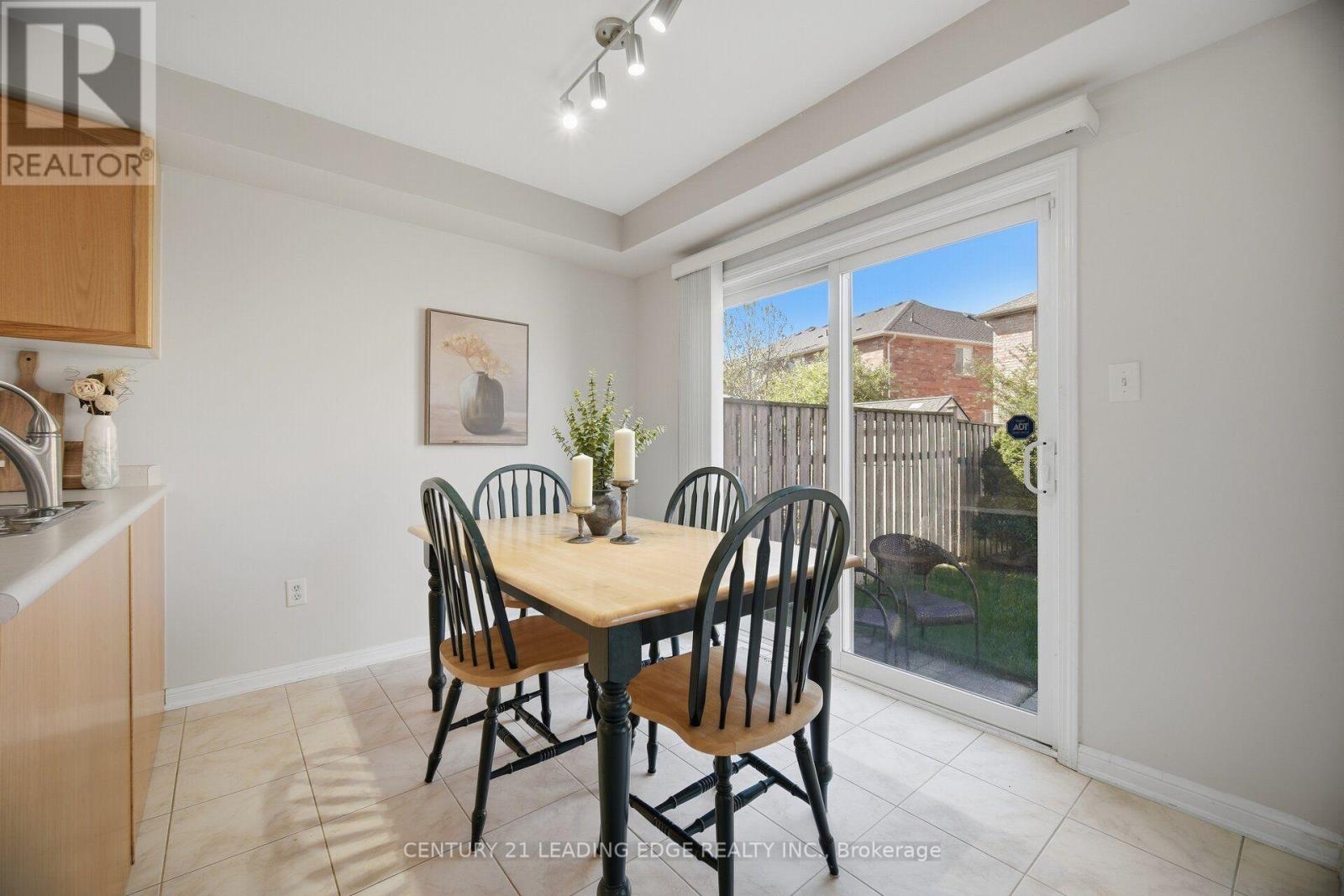 4079 Gunby Crescent, Burlington, Ontario  L7M 0A8 - Photo 9 - W13832916