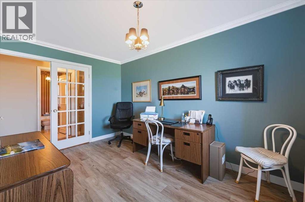 36, 140 Strathaven Circle Sw, Calgary, Alberta  T3H 2N5 - Photo 31 - A2344630