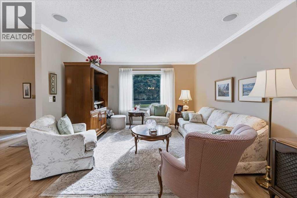 36, 140 Strathaven Circle Sw, Calgary, Alberta  T3H 2N5 - Photo 10 - A2344630
