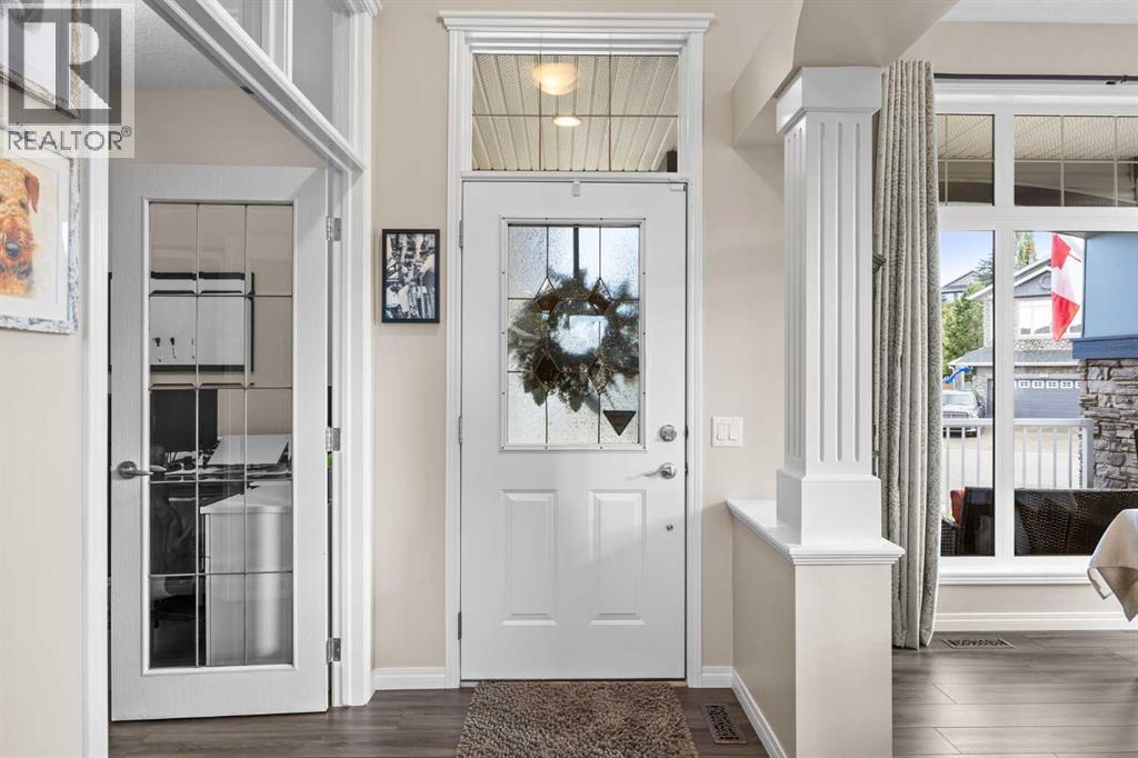 16 Royal Oak Heights Nw, Calgary, Alberta  T3G 5L8 - Photo 4 - A2345051
