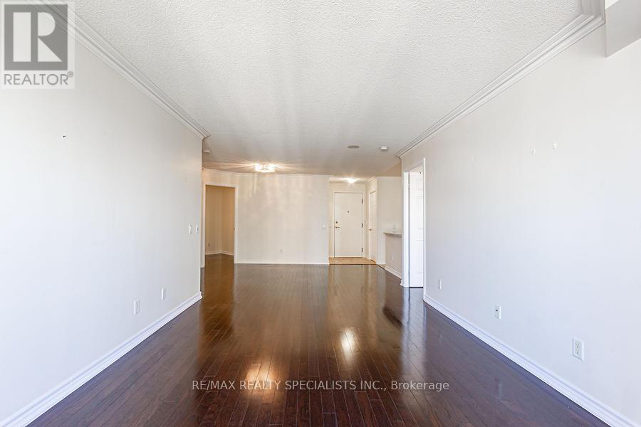 2320 - 25 Kingsbridge Garden Circle, Mississauga, Ontario  L5R 4B1 - Photo 13 - W13832942