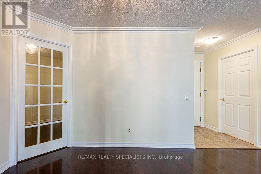 2320 - 25 Kingsbridge Garden Circle, Mississauga, Ontario  L5R 4B1 - Photo 15 - W13832942