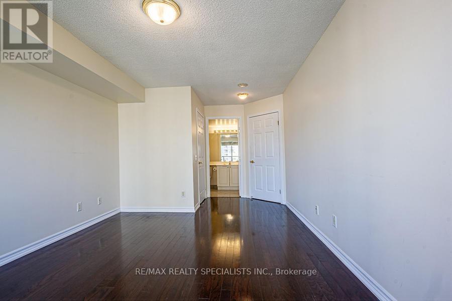 2320 - 25 Kingsbridge Garden Circle, Mississauga, Ontario  L5R 4B1 - Photo 21 - W13832942